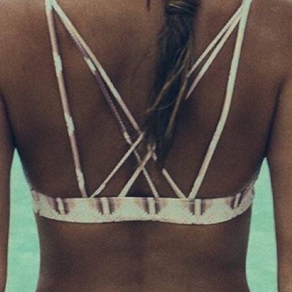 Acacia Swimwear Awapuhi Top - Picture 2 of 5